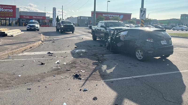 One person has minor injuries after north Barrie rush hour crash