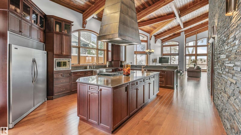 What is a chef’s kitchen? Or wainscoting? Here’s what all the fancy real estate terms mean