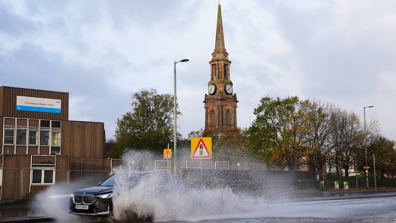 U.K. endures second big storm of the weekend, with the north bearing the brunt this time