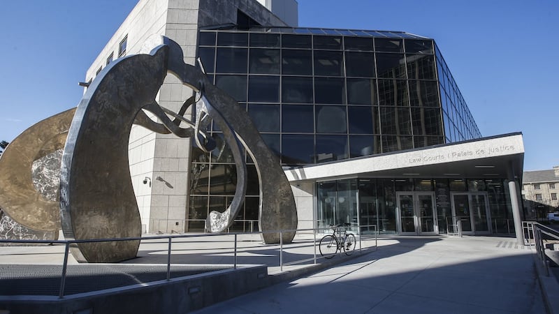 Former Winnipeg hockey coach sentenced to 6 years for sex assault of player