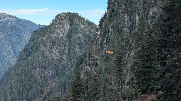 Search resumes for elderly hiker missing on North Vancouver mountain