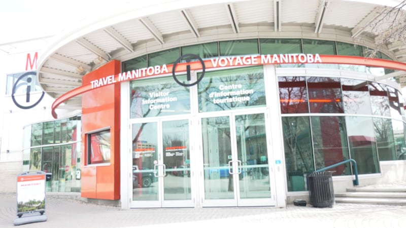 Manitobans nixing air travel for road trips amid soaring price of fuel