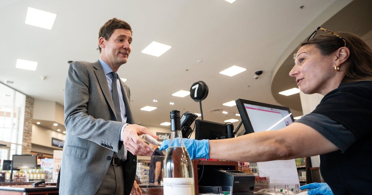 B.C. Premier Eby Suggests Non-Tariff Measures in Trade War