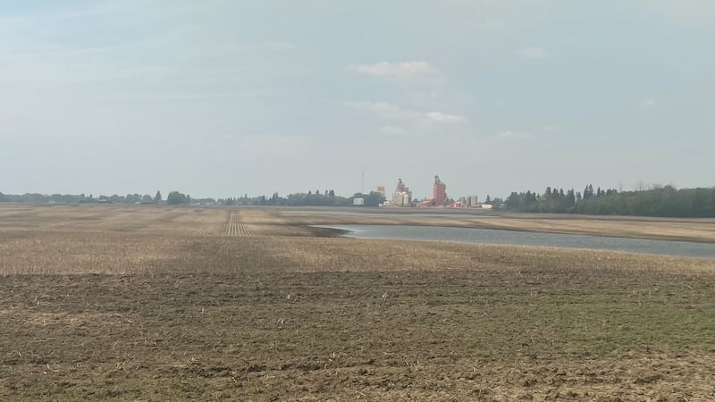 ‘We had to get out’: Wildfire closes in on Shellbrook area communities