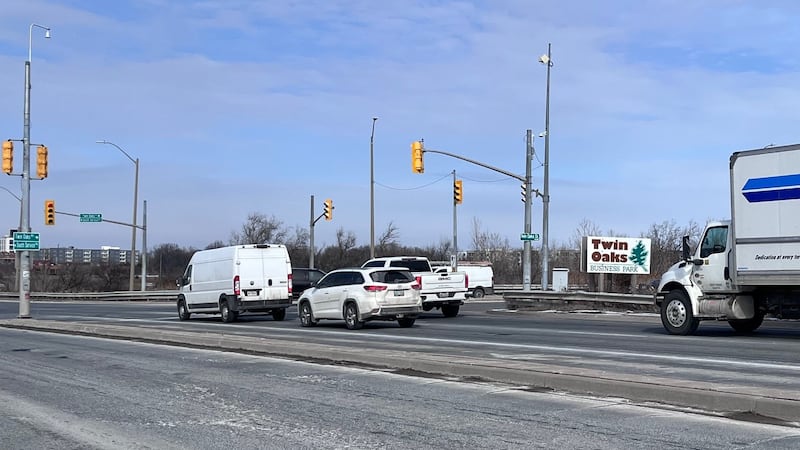 Public meeting to address traffic issues around Twin Oaks Business Park in Windsor