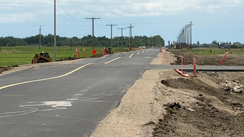 This roadway in Sask. is drawing attention for its unusual design