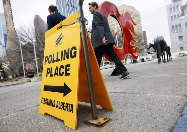 Redraw of electoral boundaries would present challenging timeline: Elections Alberta