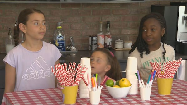 A few Calgary kids get sneak peek ahead of Lemonade Day