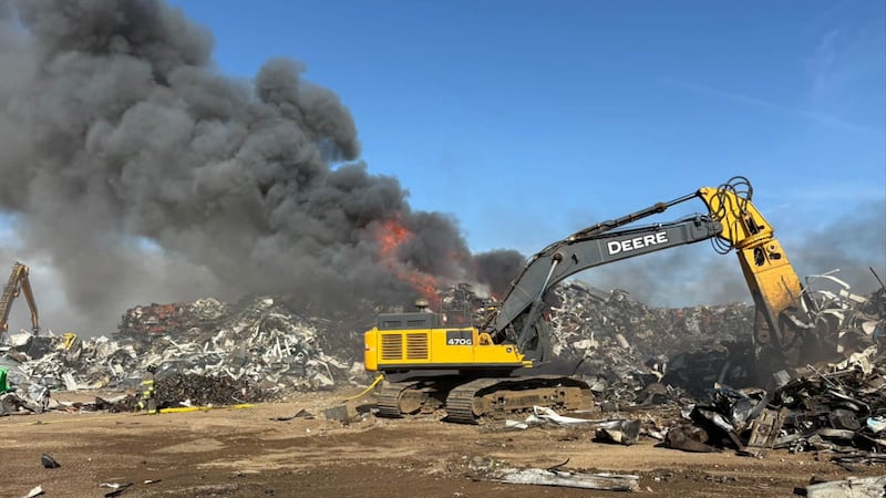 Crews battle major industrial fire near Saskatchewan-Alberta border