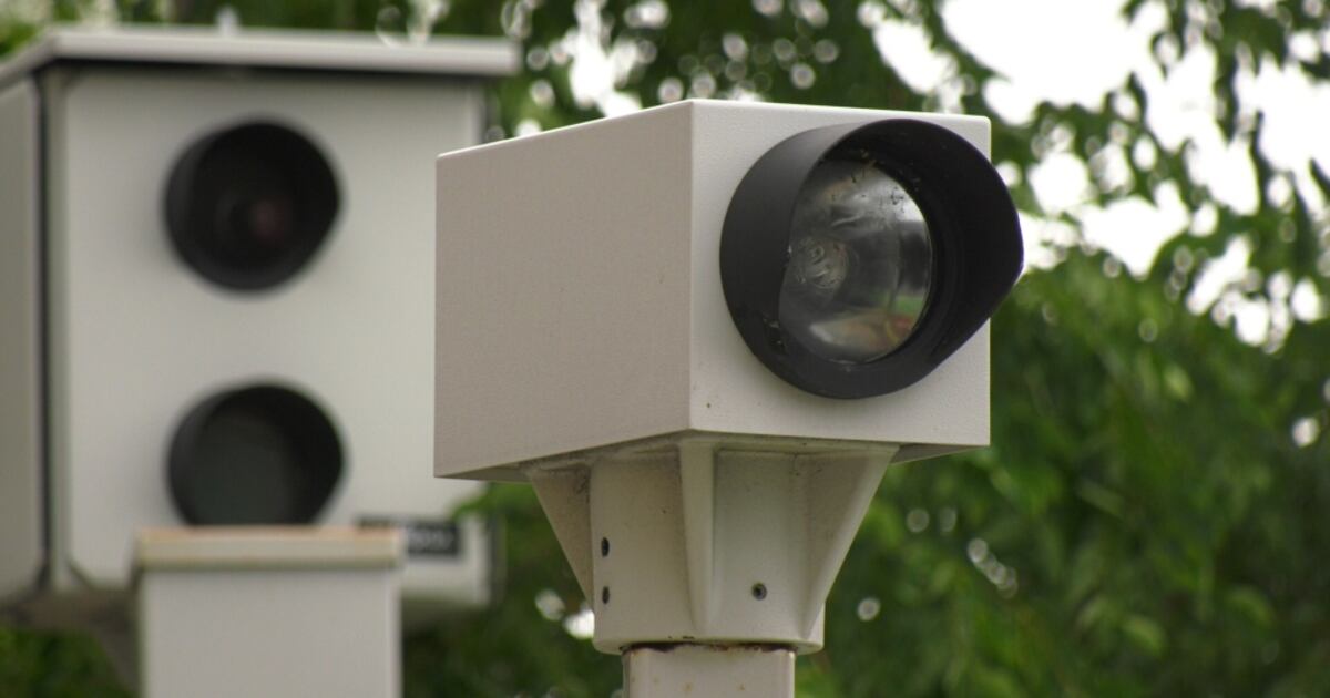 Surveillance cameras at B.C. intersection must be removed