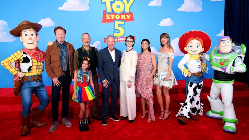 Taylor Swift joins star-studded 'Toy Story 5' premiere