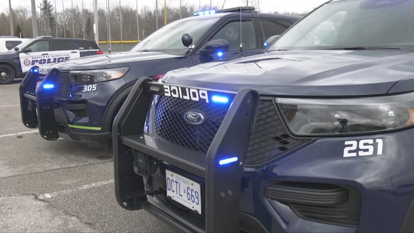 Two teens wanted in relation to alleged robbery in Innisfil