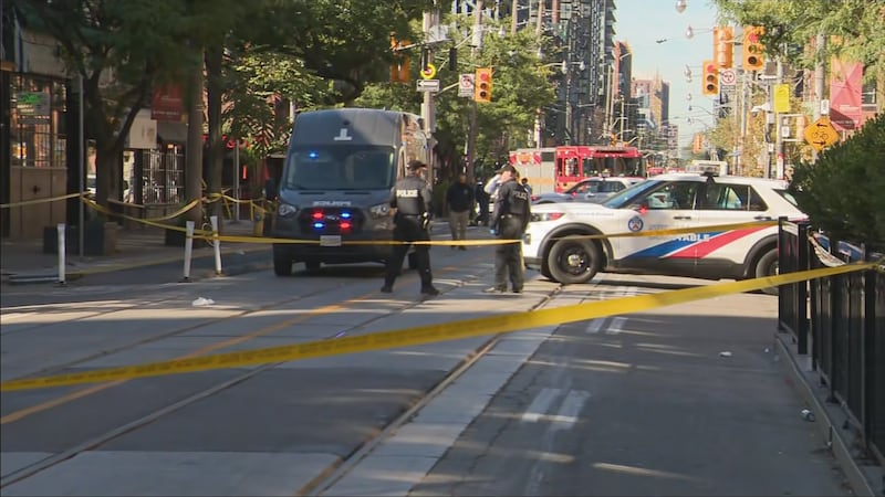 Stabbing in Toronto’s King West neighbourhood sends 2 to hospital