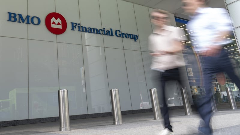 BMO eliminates trading fees to compete with discount brokerages