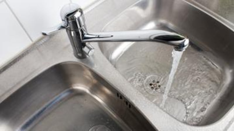 Vancouver Island community under urgent water alert after main break disrupts system