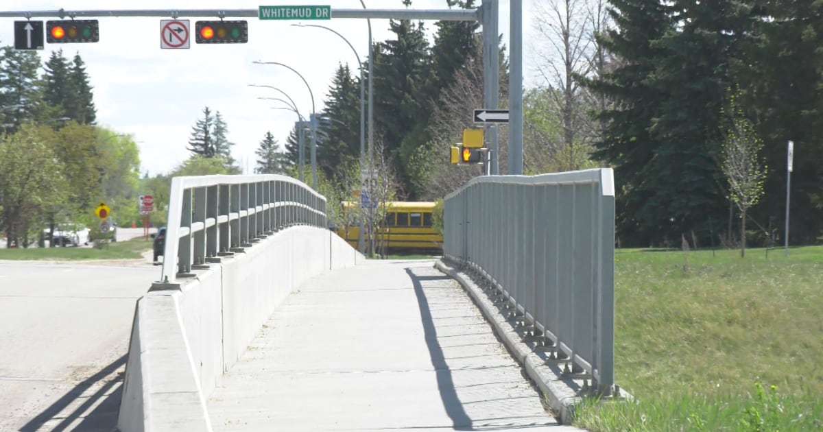 Man who dropped dumbbell off overpass, injuring woman, sentenced
