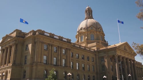 Alberta auditor expects to complete health-contract investigation by end of year