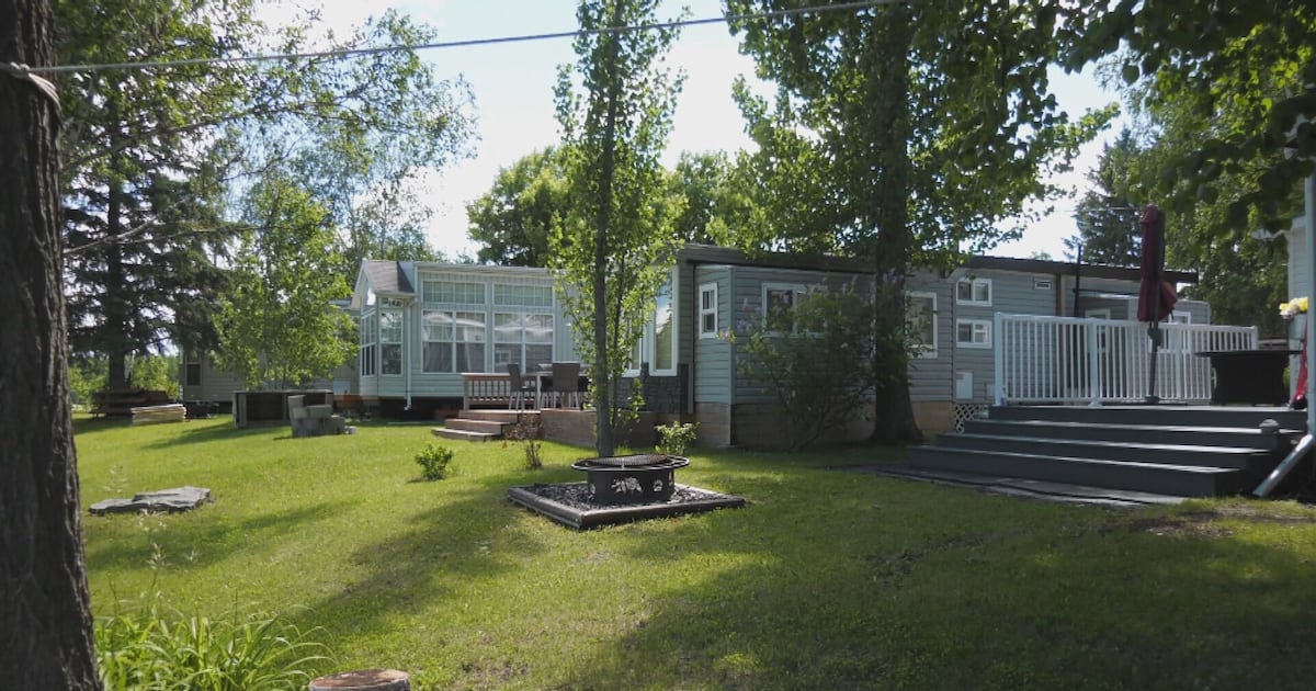 ‘It's very upsetting': Residents of Lac du Bonnet campground being forced to leave following court order