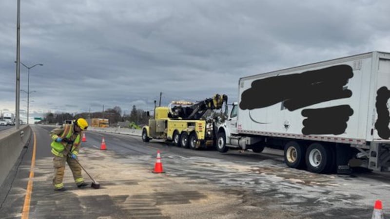 WB Hwy. 401 fully closed in Oshawa as collision results in diesel spill