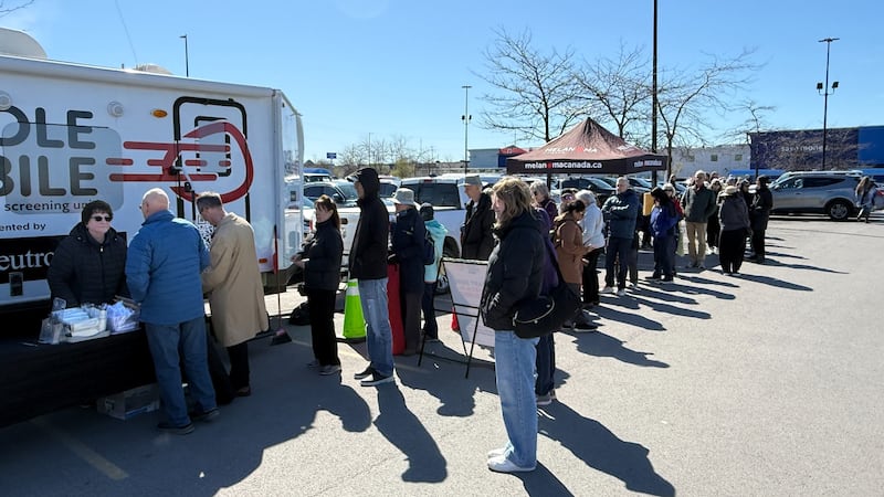 ‘Mole Mobile’ returns to Ottawa to scan for skin cancers