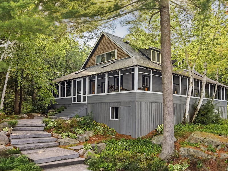 Ontario cottage featured in popular coming-of-age show to officially go up on Airbnb
