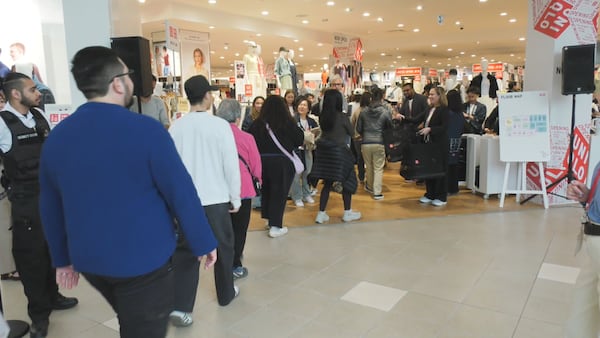 Winnipeg Uniqlo store opens
