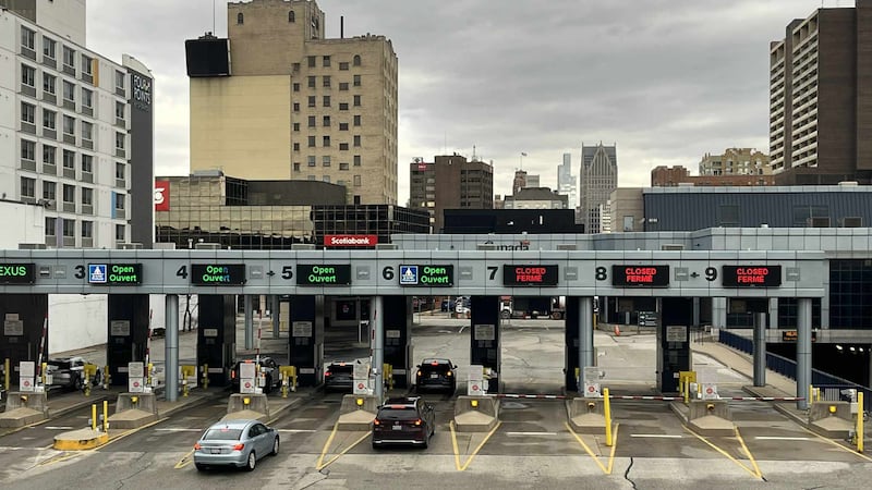 What you need to know for crossing border over May long weekend: CBSA