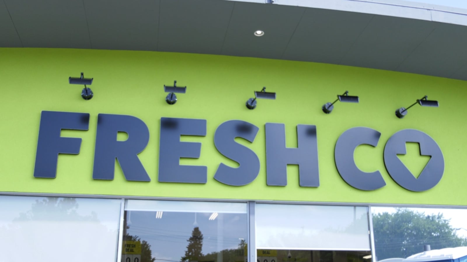 Freshco Stocker 2 Edmonton grocery stores to become FreshCo next spring