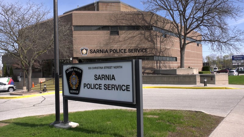 Sarnia police to lease additional space amid ongoing headquarters debate