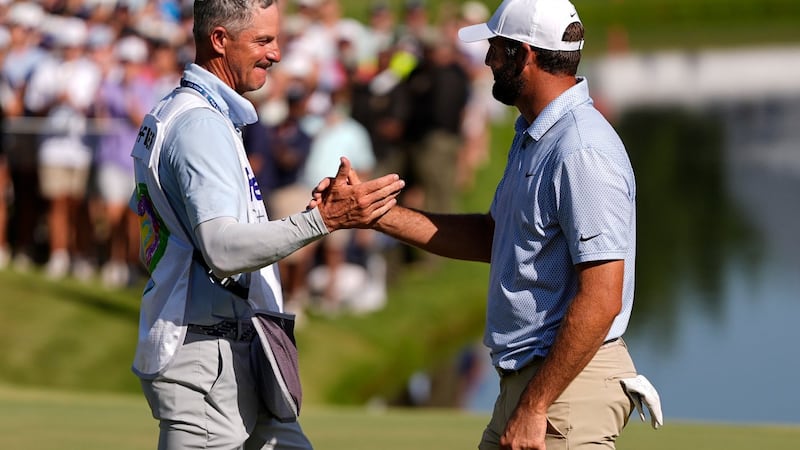 Scottie Scheffler back to his dominant self and opens PGA Tour postseason with 8-shot win