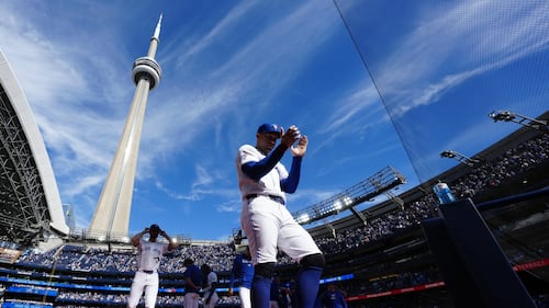Toronto Blue Jays cap disappointing season with 5-1 victory over Reds