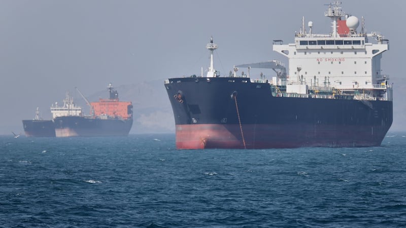 Oil slips to two-week low as U.S. and Iran seen moving closer to deal