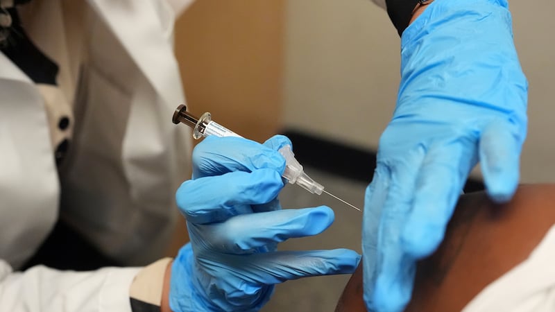 Common infections linked to 1 in 8 cancer cases, global study suggests