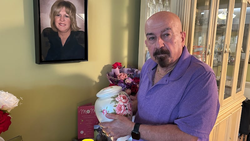 Montreal man says his wife’s autopsy was never performed before cremation