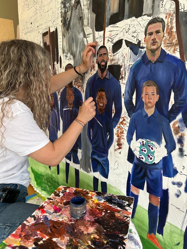 Vancouver sports artist shines spotlight on refugee athletes before FIFA World Cup