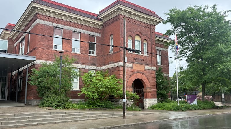 Glebe school cancels Pride month drag queen storytime event