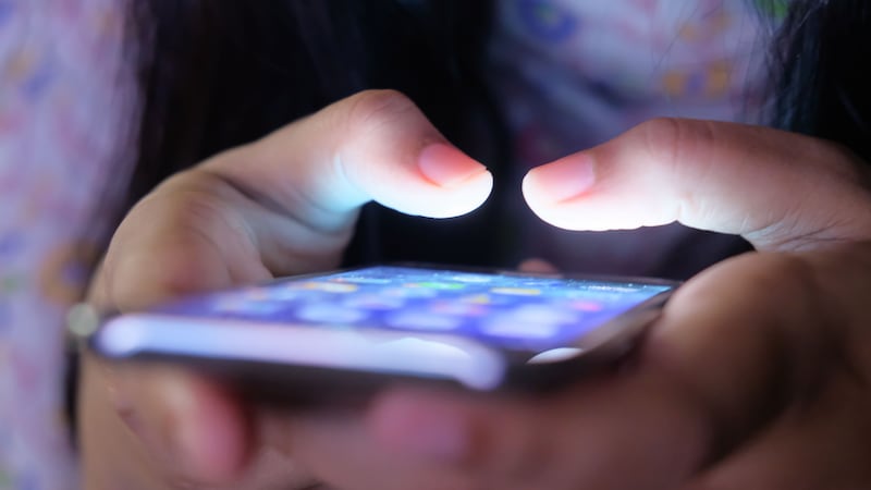 Online dangers are a top threat for Canadian kids: new report