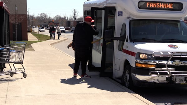 As city grows, St. Thomas looking for feedback on current transit system
