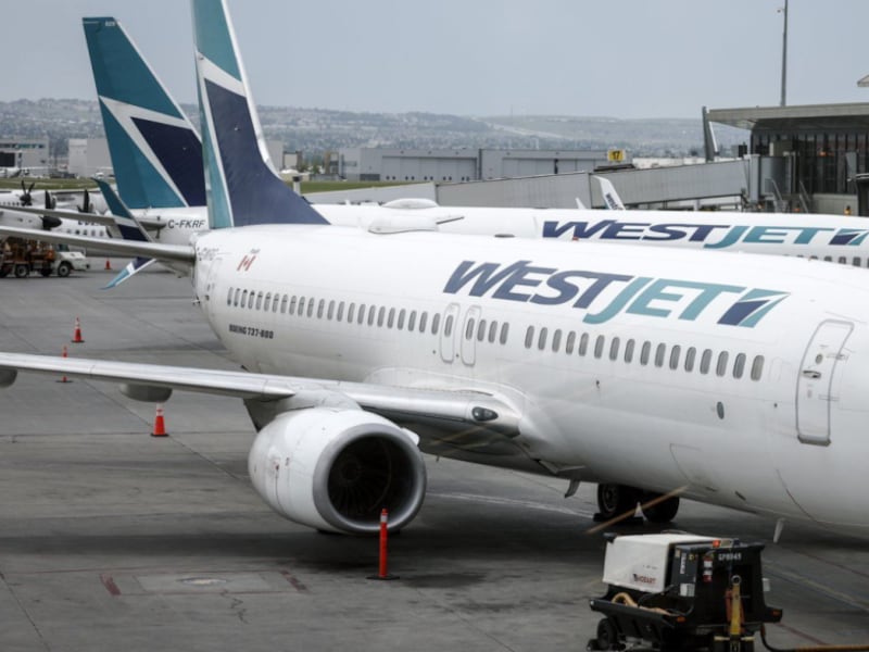 WestJet flight attendants voting on tentative agreement reached with airline