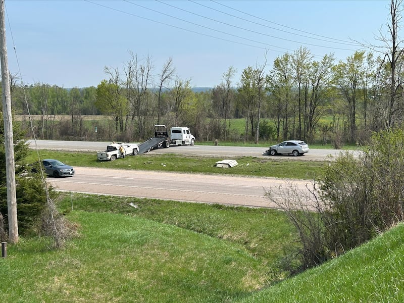 Driver airlifted after Highway 400 crash north of Barrie