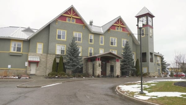 Ottawa Valley resort offering gas gift cards to visitors as prices approach $2 a litre