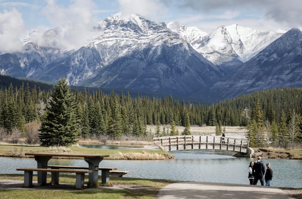Tourist surge: How Parks Canada plans to mitigate congestion in Banff National Park