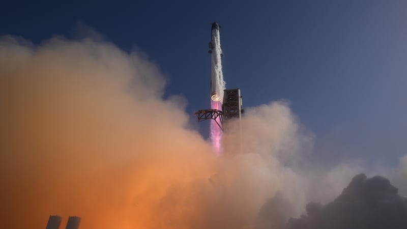 Chile telescope spots ‘dust’ from SpaceX rocket crash into moon