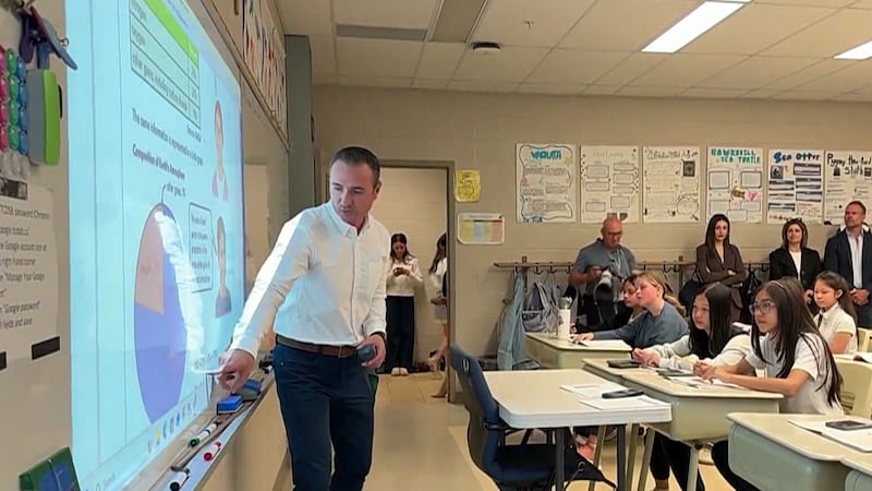 Attendance, participation are now part of final grades for Ontario secondary students but some say confusion remains about new policy