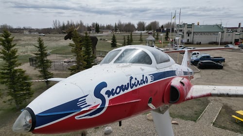 ‘It’s Canadian’: Moose Jaw reacts to Snowbirds’ grounding
