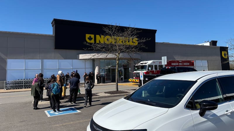 Cooler fire reported at Howard Avenue grocery store