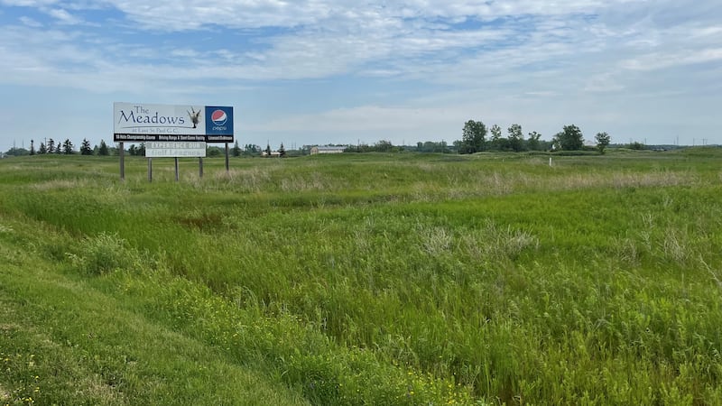 East St. Paul residents raise concerns over proposed 760-lot development on former golf course