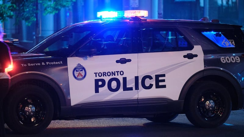 911 lines back up and running in GTA after widespread outages across Ontario, other parts of Canada
