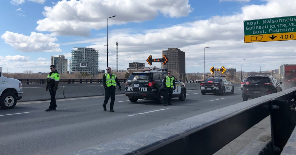 Canadian Border Checkpoint Ontario setting up checkpoints at Ottawa-Gatineau border