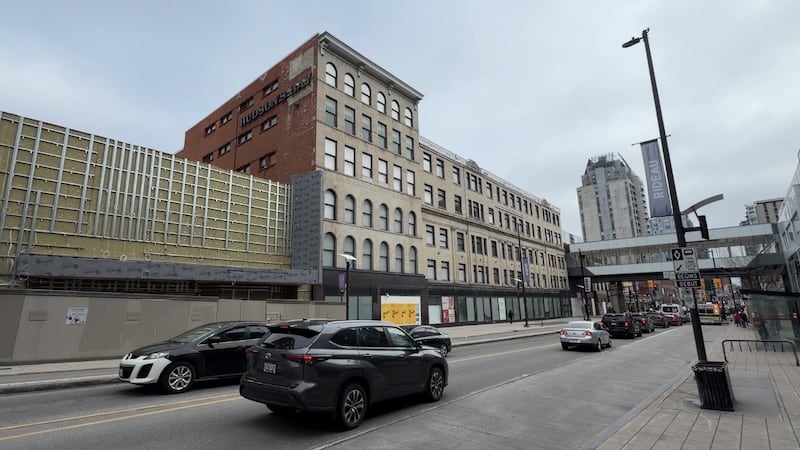 Ottawa’s former Hudson’s Bay building poised for sale, possible redevelopment